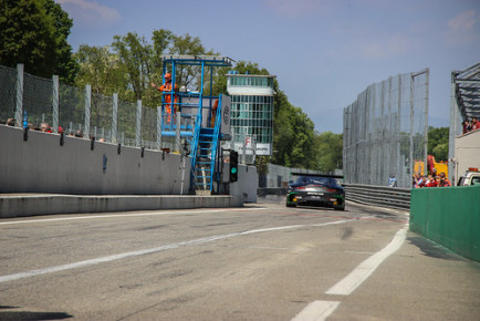 AMG86-BES-Monza-MS-hr-235