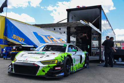 Photo: Starworks Motorsport, Sideline Sports Photography