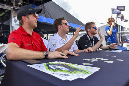 Photo: Starworks Motorsport, Sideline Sports Photography