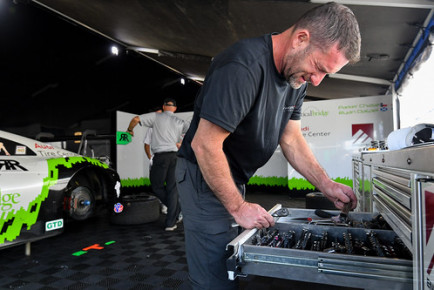 Photo: Starworks Motorsport, Sideline Sports Photography